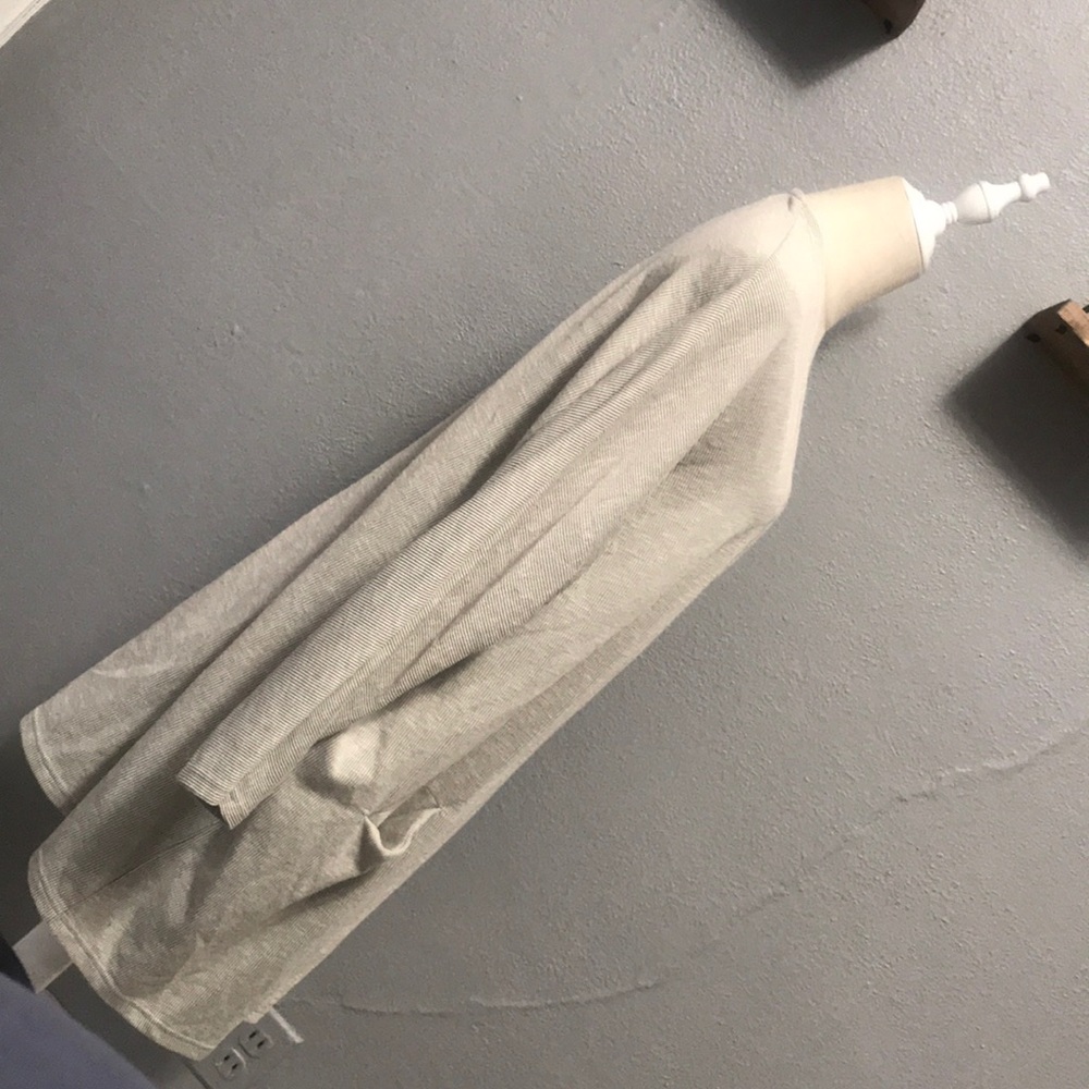 Cardigan - Picture 4 of 6